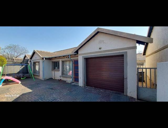 3 BEDROOM HOUSE FOR SALE IN CLARINA